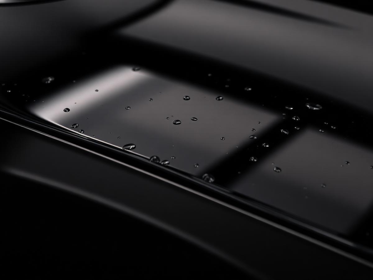 Mirror gloss black paint after ceramic coating